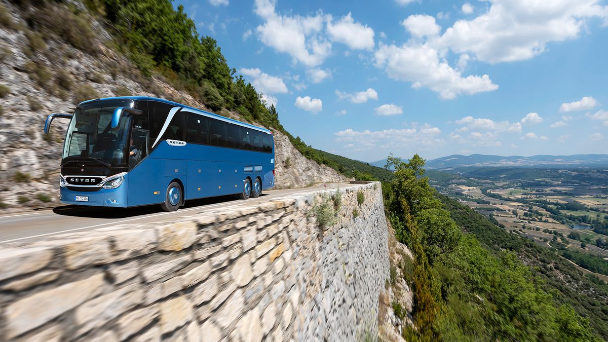 Noul autocar al celor de la FCSB. Foto: setra-bus.com