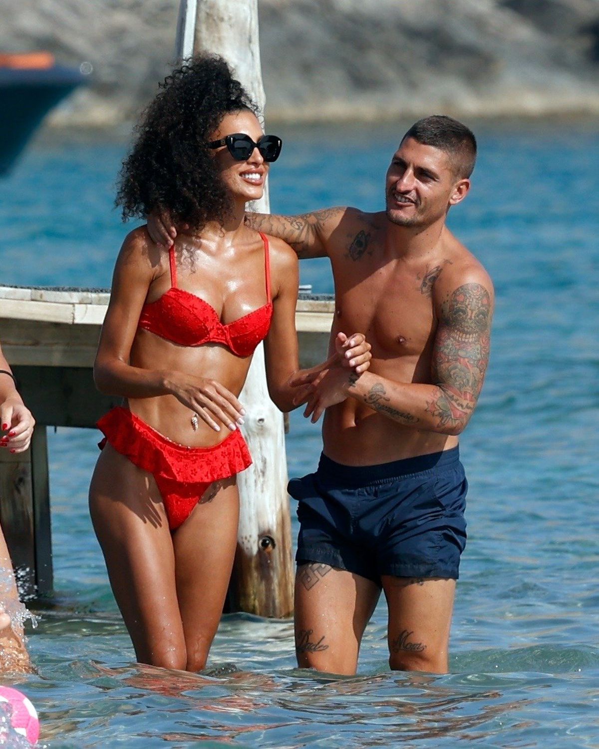 Zlatan Ibrahimovic, Marco Verratti și Jessica Aidi, pe plajă în Ibiza