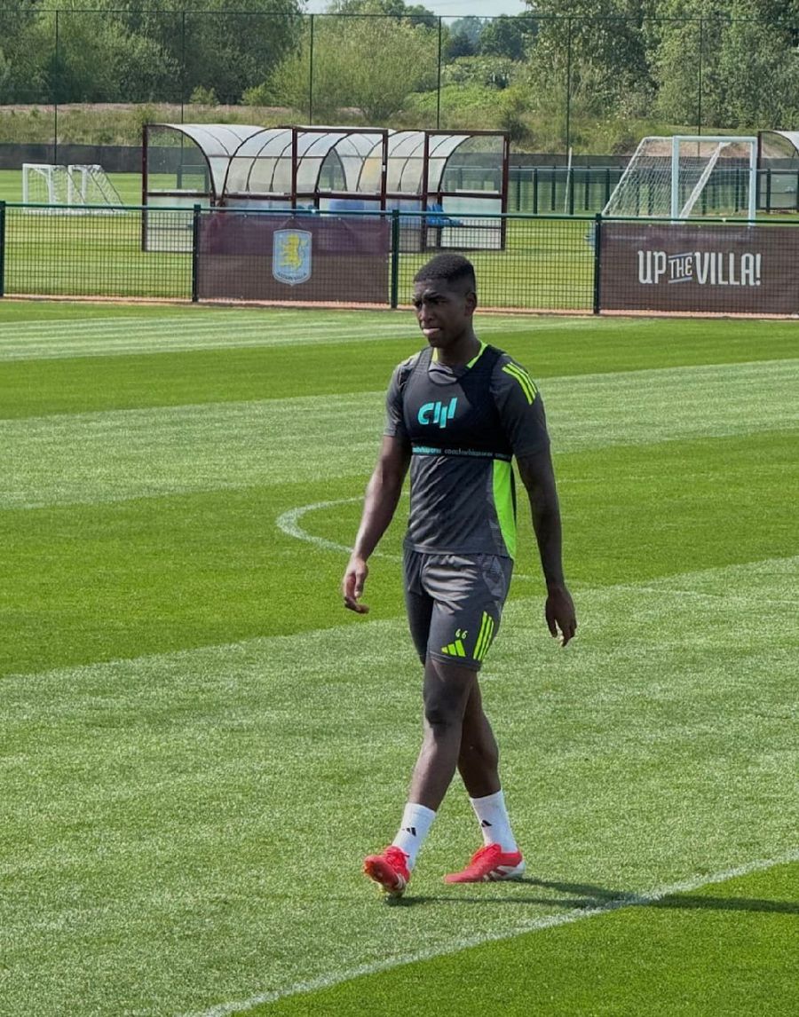 Revoluție la Aston Villa! Unai Emery testează vestele HiTech