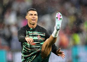 Ronaldo semnează, clubul aduce imediat și un antrenor nou