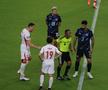 Scandal la Turcia - Paraguay » A devenit primul fotbalist din istorie eliminat pentru că și-a acoperit gura cu mâna