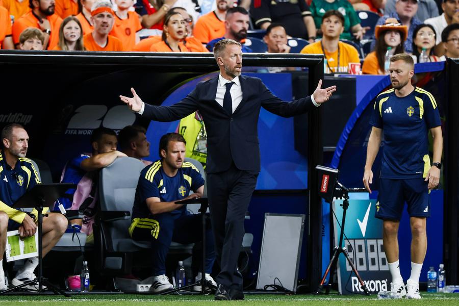 Graham Potter, în timpul meciului cu Olanda // foto: Imago Images Graham Potter, după umilința suferită în fața Olandei: „Trebuie să ai și astfel de experiențe”