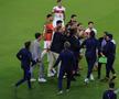 Scandal la Turcia - Paraguay » A devenit primul fotbalist din istorie eliminat pentru că și-a acoperit gura cu mâna