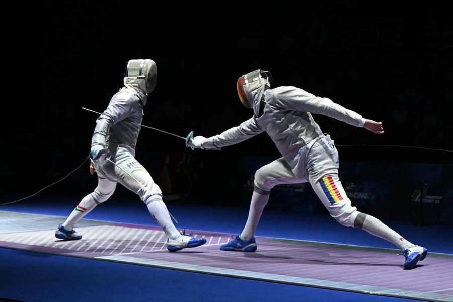 Echipa masculină de sabie a României a fost învinsă de Ungaria cu două tușe în finala Campionatelor Europene
