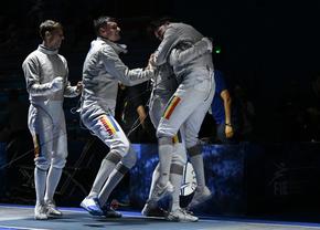 România - Ungaria, în finala pentru aur la Campionatele Europene de scrimă » „Tricolorii”  conduc cu o singură tușă înainte de ultimele două relee