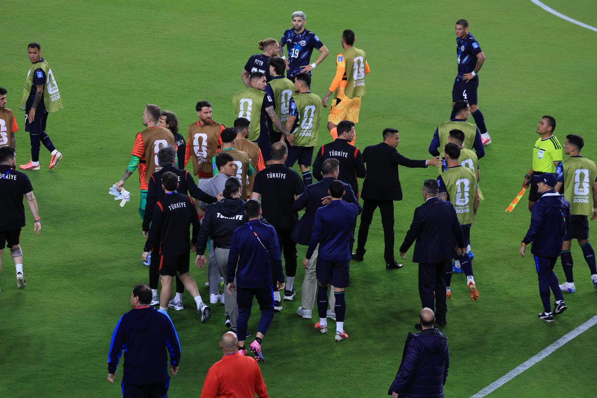 Roy Keane desființează regula care a provocat haos la Mondial: „Fotbalul intră pe un teritoriu periculos”