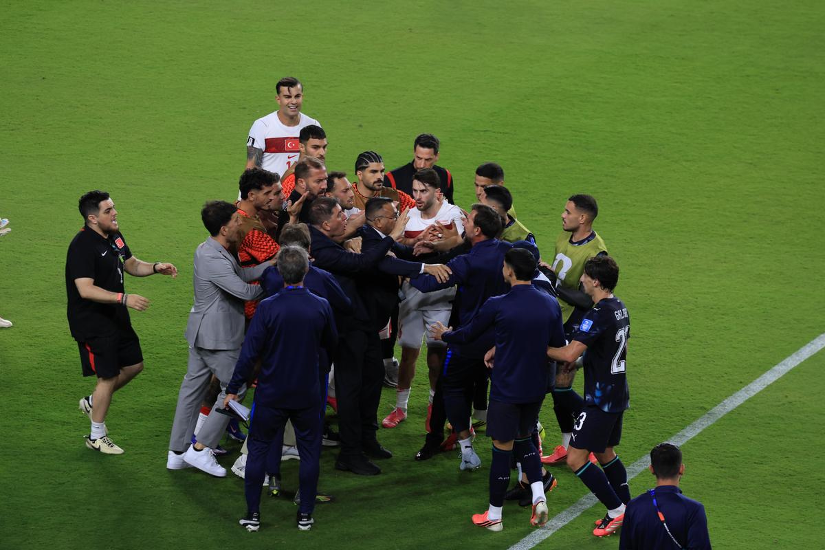 Fotbaliștii Turciei, în stare de șoc după eliminarea rușinoasă de la Mondial: „Prezentăm scuze poporului nostru”