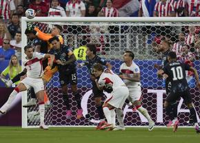Au șutat de 62 de ori fără să găsească plasa! N-a mai existat așa ceva în istoria Mondialului