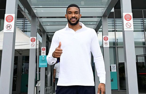 L-a și înlocuit pe De Ligt » Juventus transferă cel mai bun fundaș din Serie A în sezonul trecut