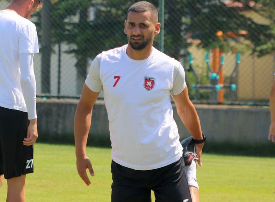 Fostul dinamovist Alex Curtean e căpitanul „călăreților roșii” / Sursă foto: facebook.com/CSC1599Selimbar/ 5 lucruri inedite după ce Dinamo și-a aflat programul din Liga 2: primul derby cu Steaua după 20 de ani + dueluri cu „dragonii” și „călăreții roșii”
