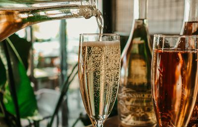 Vinul spumant: 4 reguli pentru a-l consuma corect