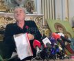 Gigi Becali a aruncat dosarul cu acte