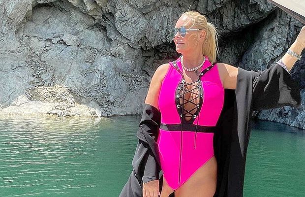 Vica Blochina a pozat goală după ce a slăbit! Cum arată acum cea mai cunoscută amantă din România