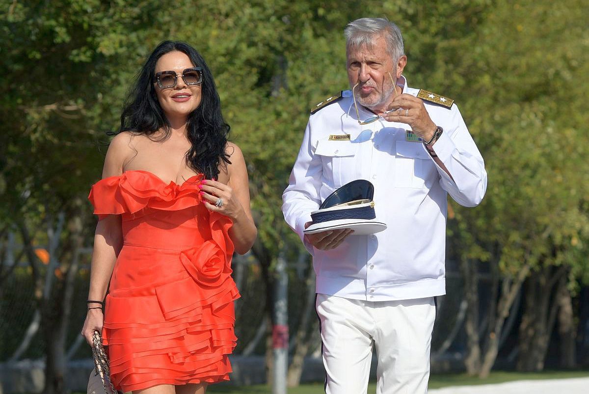 Cine e milionarul de la care ar fi pornit scandalul dintre Ilie Năstase și Ioana Simion: „Am sunat-o de ziua ei! Suferă, dar îi va fi devotată”