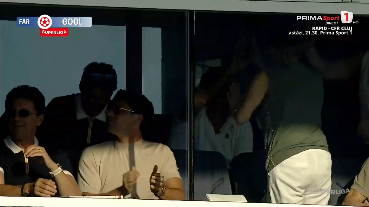 Ianis Hagi, lăudat de Zicu: „Are entuziasm și bucuria de a juca fotbal”