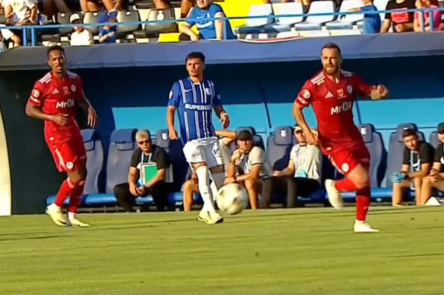 A cules toți laurii în FCSB - Farul: „N-am cum să nu-l remarc”