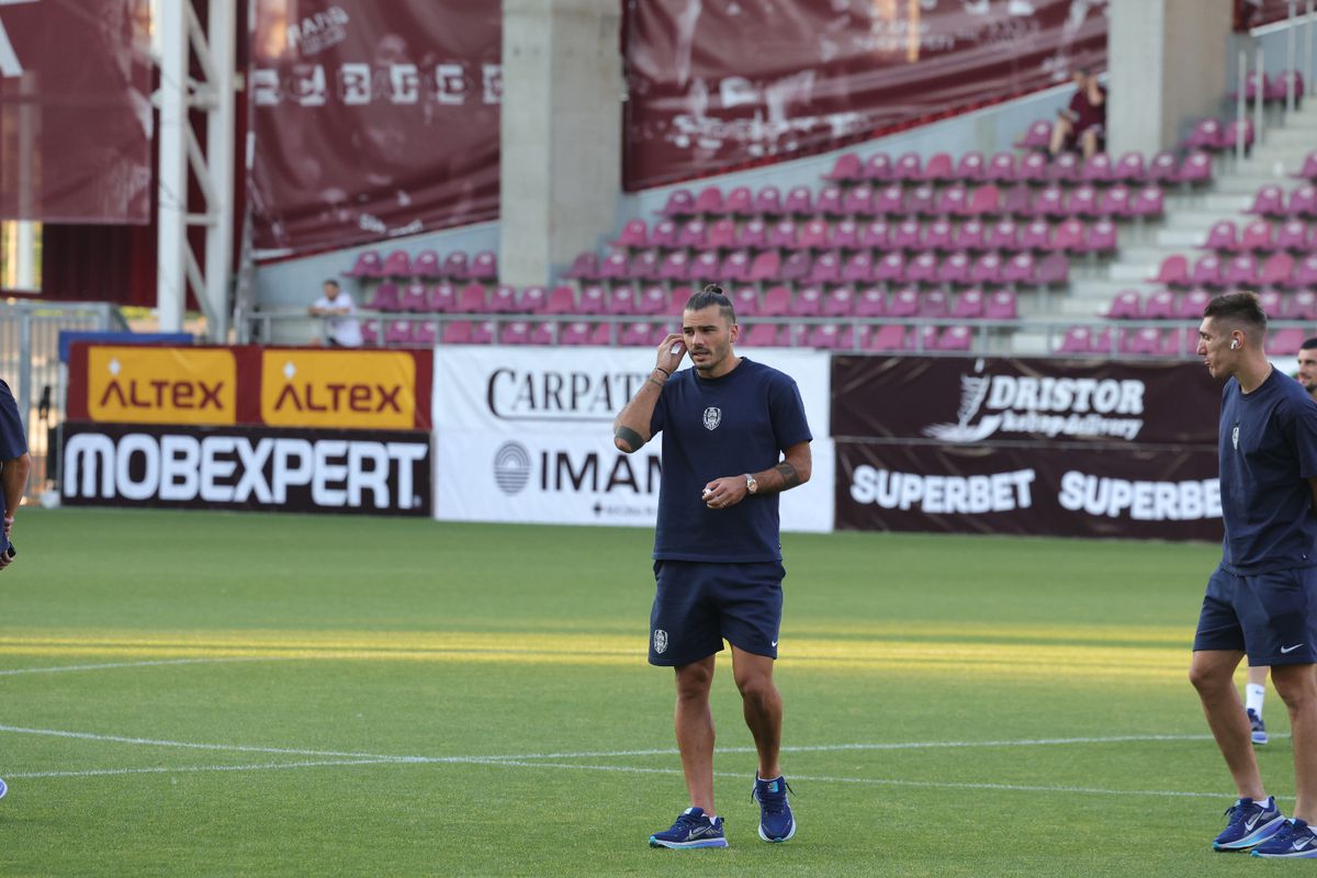 Imagini de pe gazon înainte de Rapid - CFR Cluj/ foto: Ionuț Iordache (GSP)