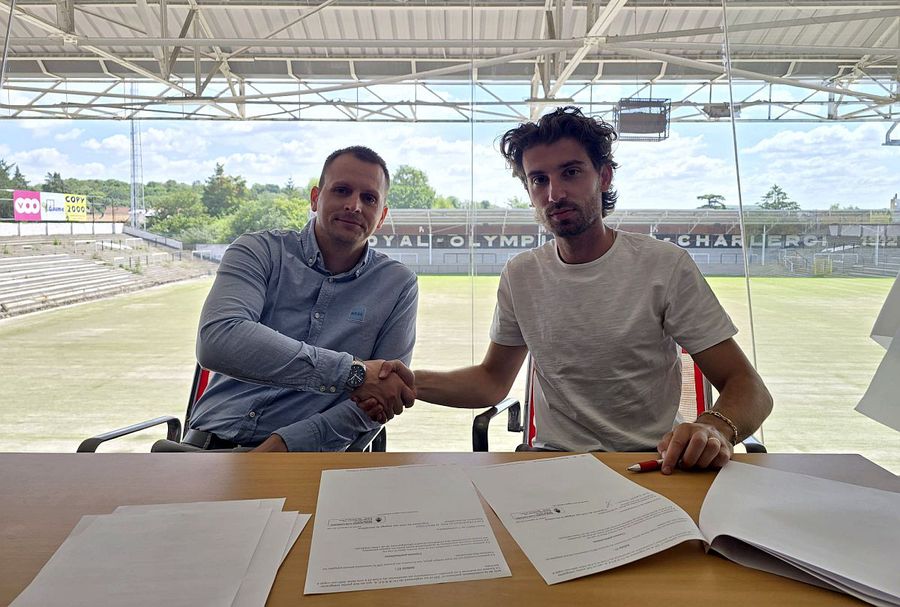 Robert Ion, prezentat la Olympic Charleroi // foto: Facebook @ Royal Olympic Club Charleroi Omul de afaceri român a intrat în acționariatul echipei belgiene! „Regele” contractelor cu statul și-a dus acolo și fiul