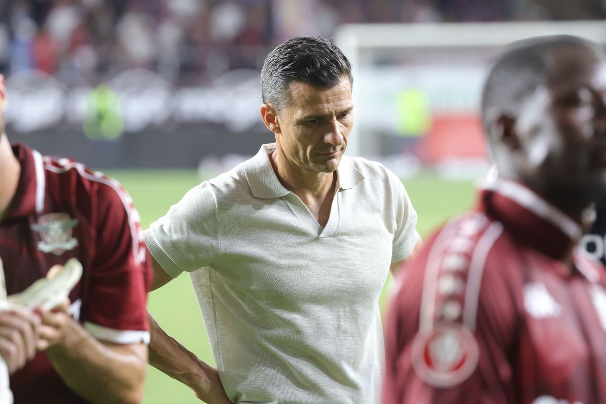 Cum a fost surprins Costel Gâlcă în fața galeriei, când Peluza Rapidului a început să scandeze împotriva Stelei