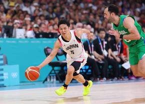 Chicago Bulls l-a transferat pe cel mai scund jucător din NBA
