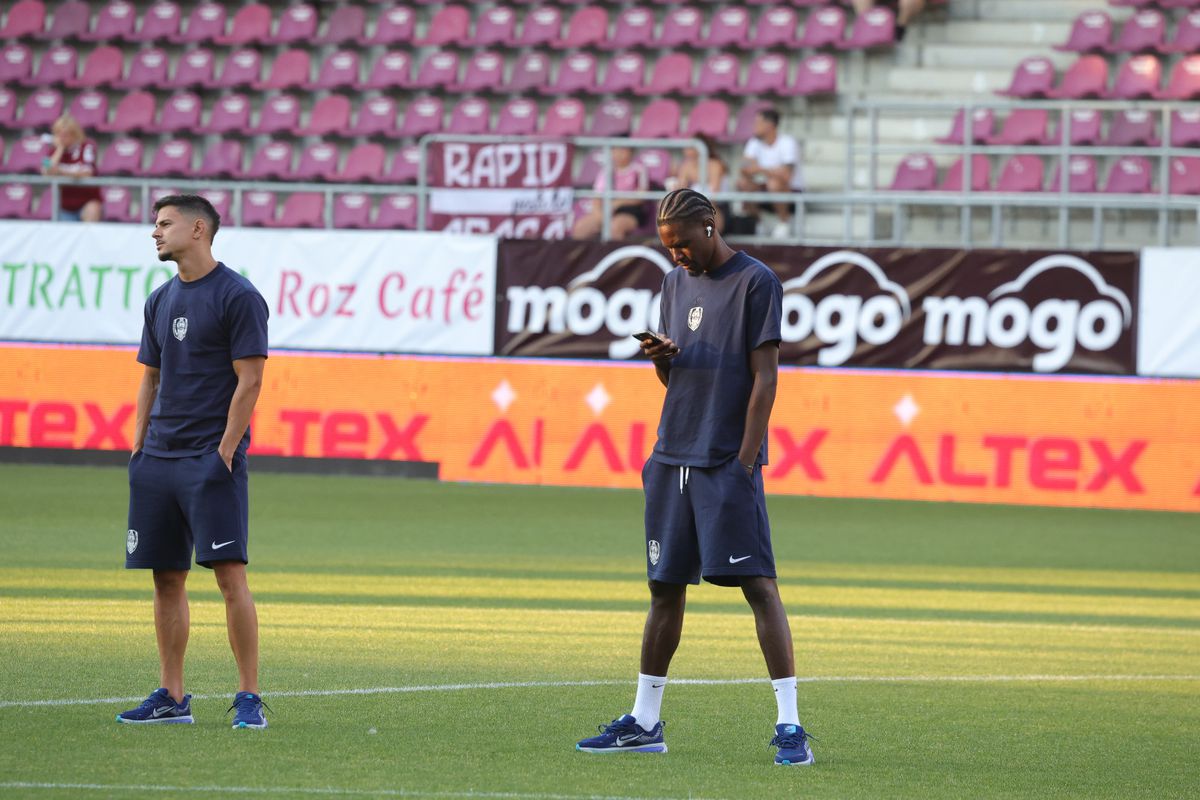 Imagini de pe gazon înainte de Rapid - CFR Cluj/ foto: Ionuț Iordache (GSP)