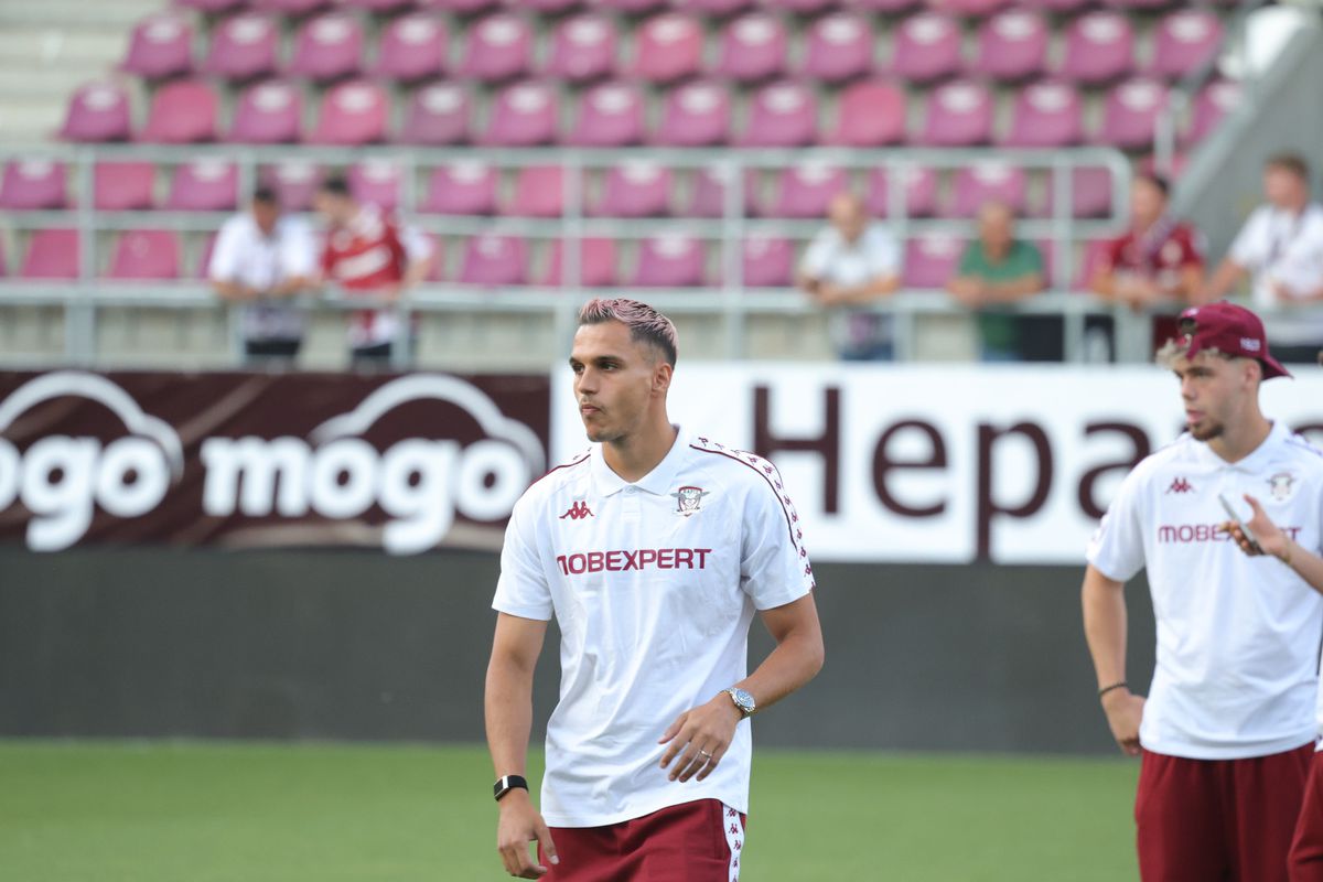 Imagini de pe gazon înainte de Rapid - CFR Cluj/ foto: Ionuț Iordache (GSP)