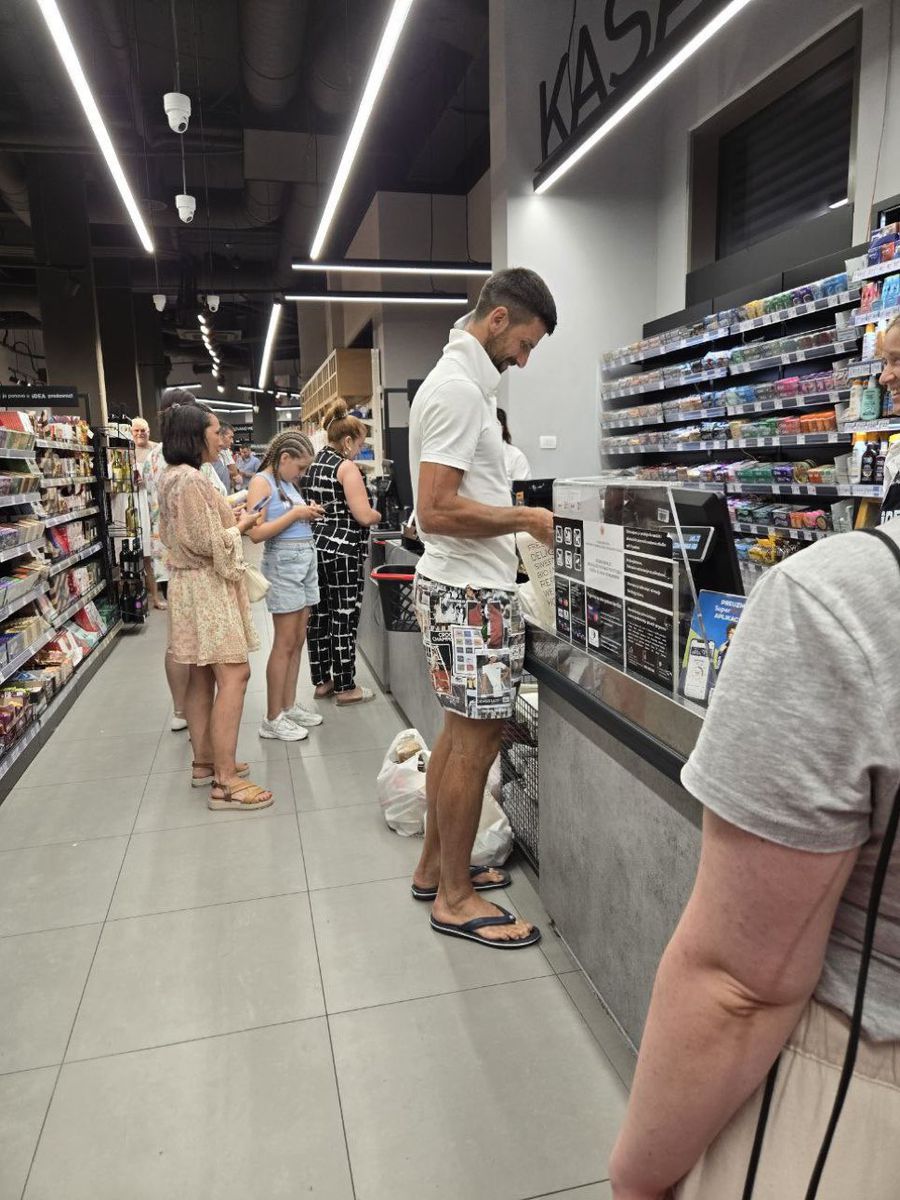 Acesta este ultimul loc în care te-ai fi gândit că îl poți întâlni pe Novak Djokovic