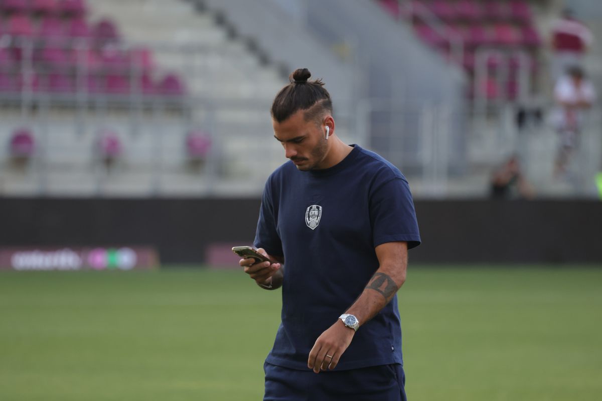 Imagini de pe gazon înainte de Rapid - CFR Cluj/ foto: Ionuț Iordache (GSP)