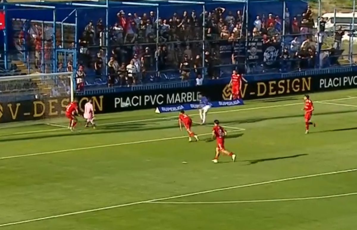 Dubla lui Răzvan Tănasă în Farul - Oțelul! Ianis Hagi a aplaudat la „oficială”