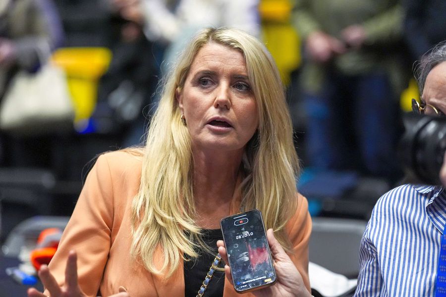 Randi Gustad, noua președintă a Federației de Handbal din Norvegia Scandal uriaș la federație! Cluburile sunt pe marginea prăpastiei, oficialii „au spart” 21.000 de euro pe alcool