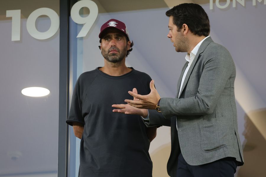 Scene șocante la U17 în Craiova - Rapid » Tatăl unui fotbalist oltean, rupt în bătaie de părinții rapidiștilor:  „M-au lovit încontinuu aproape un minut. Eu o țineam de mână pe fiică-mea”