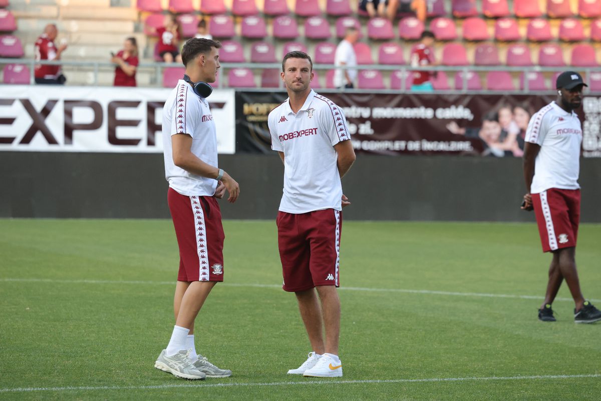 Imagini de pe gazon înainte de Rapid - CFR Cluj/ foto: Ionuț Iordache (GSP)