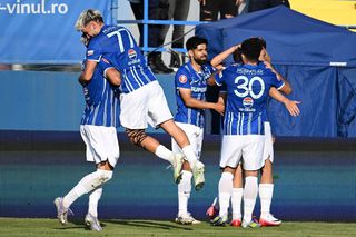 Dramatism cu 5 goluri în Farul - Oțelul » Echipa lui Ianis Zicu se salvează în 10 oameni