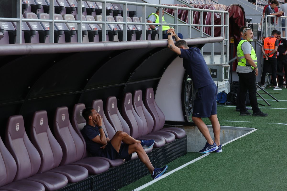 Imagini de pe gazon înainte de Rapid - CFR Cluj/ foto: Ionuț Iordache (GSP)