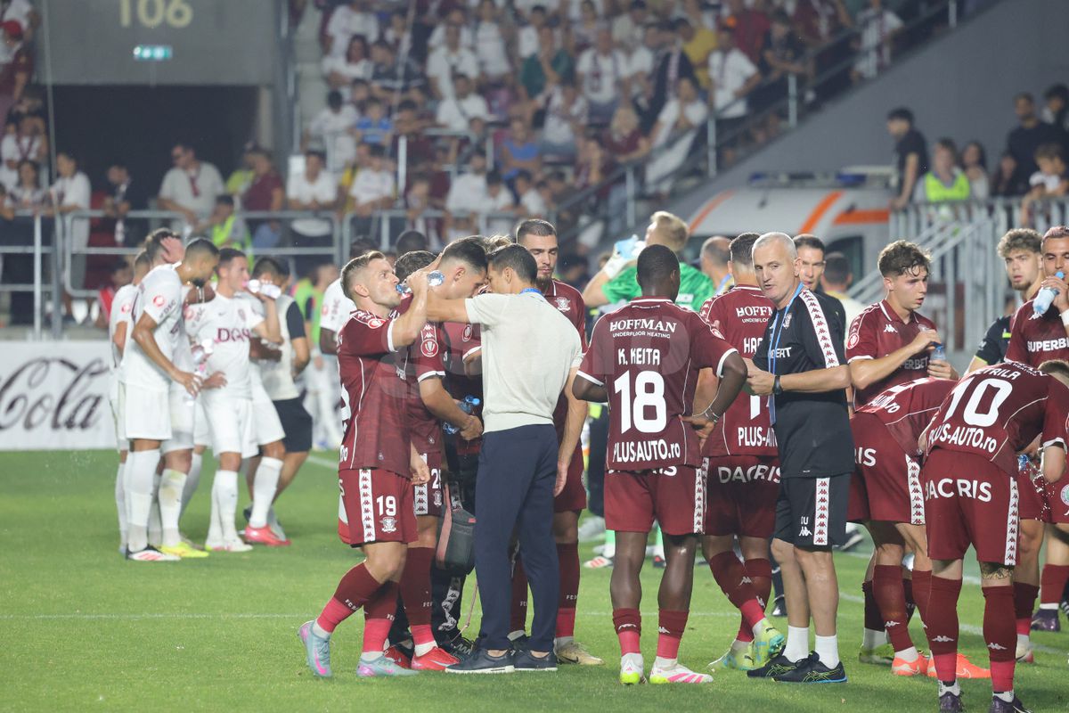 Tobias Christensen și Alex Dobre au intrat în conflict în meciul dintre Rapid și CFR Cluj. Foto: Ionuț Iordache GSP