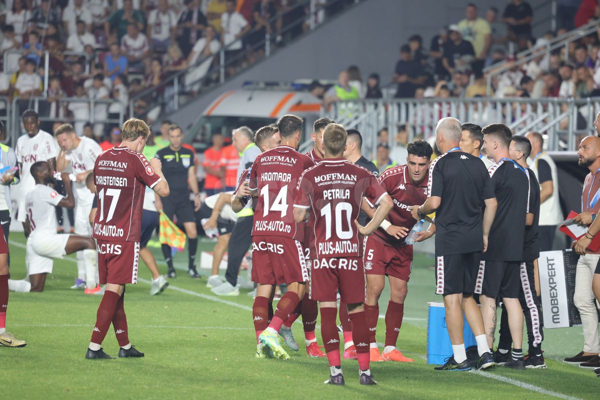 Tobias Christensen și Alex Dobre au intrat în conflict în meciul dintre Rapid și CFR Cluj. Foto: Ionuț Iordache GSP