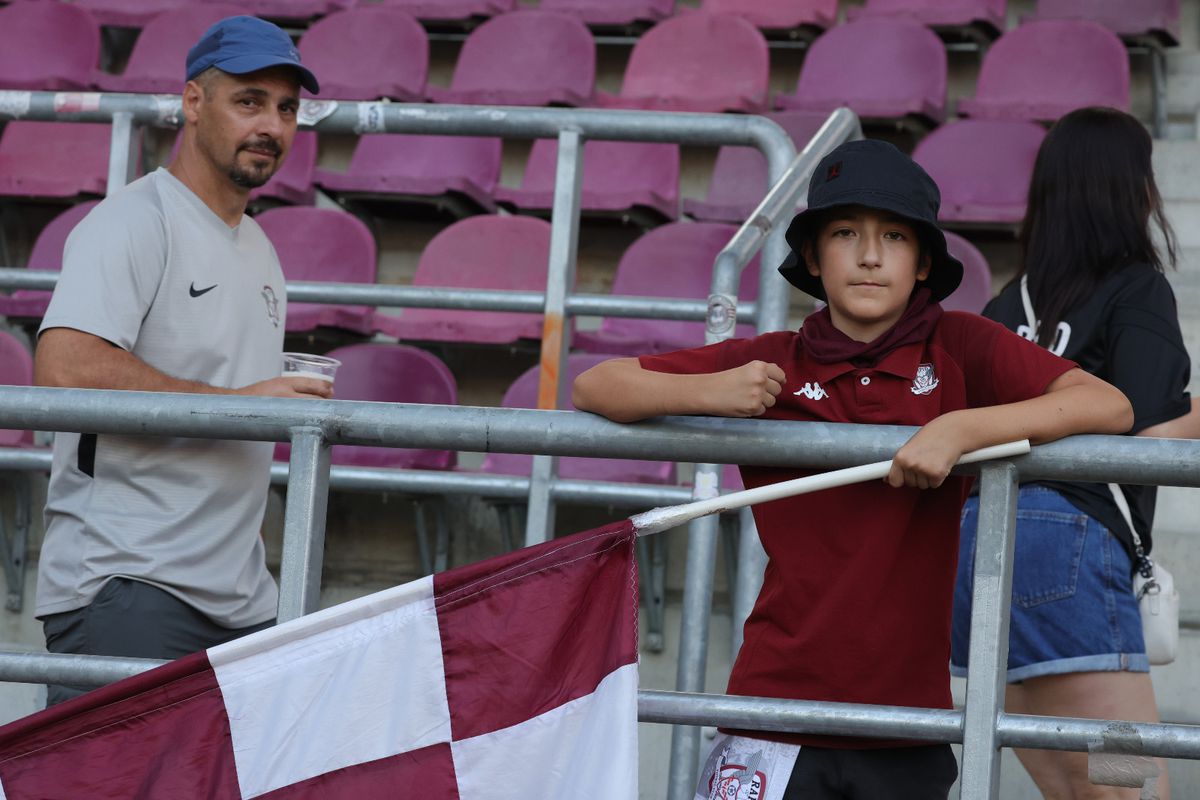 Imagini de pe gazon înainte de Rapid - CFR Cluj/ foto: Ionuț Iordache (GSP)