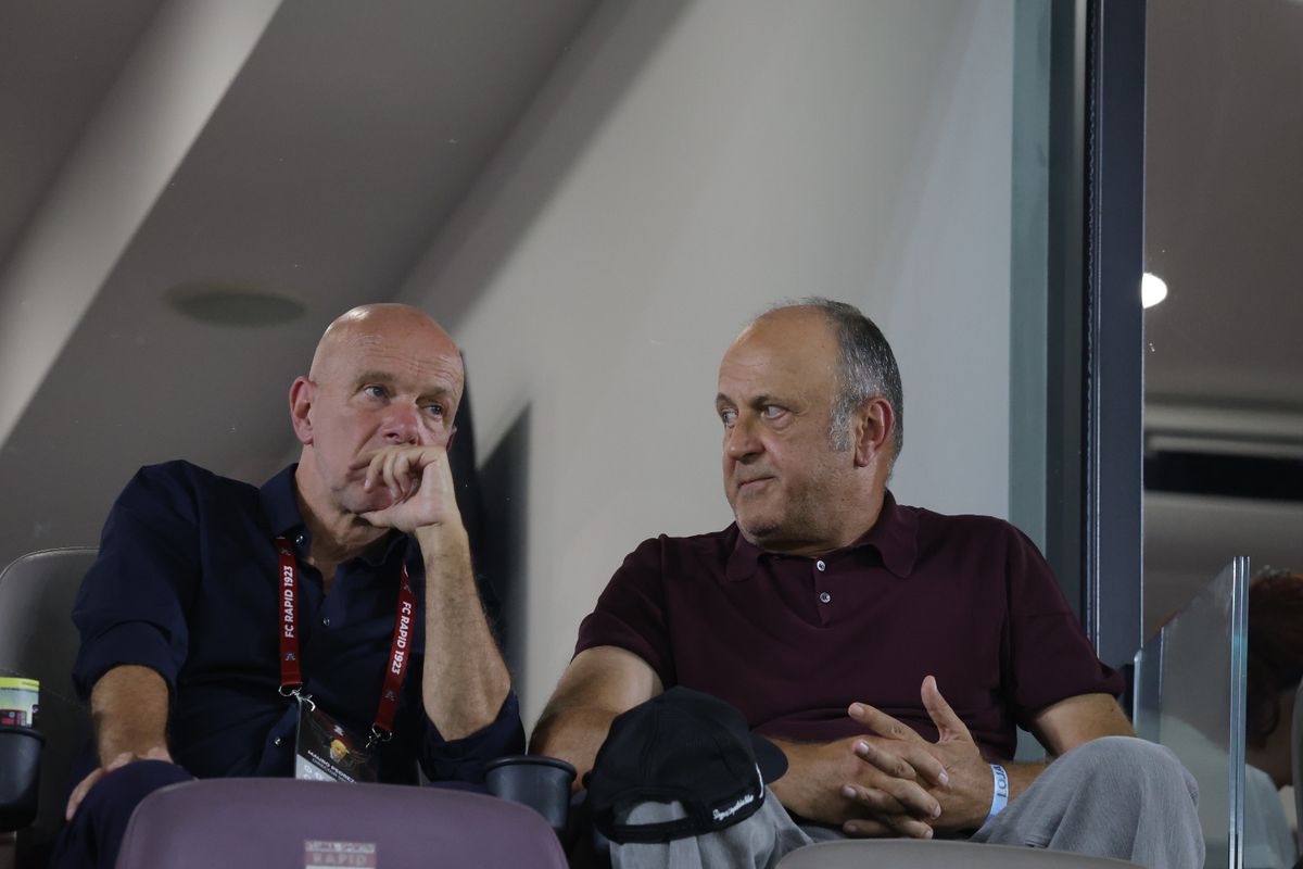 Ce a făcut Dan Șucu la pauza meciului Rapid - CFR Cluj, când echipa lui era condusă