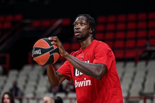 Un pivot cu experiență în NBA și în Europa, la Olympiacos Pireu, este noul transfer al lui U-BT Cluj-Napoca: „Credința e totul pentru mine”