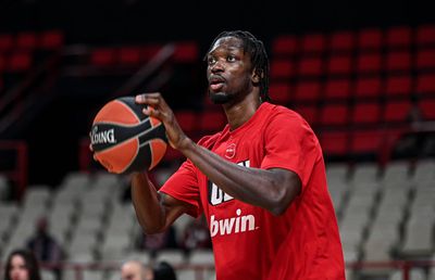 Un pivot cu experiență în NBA și în Europa, la Olympiacos Pireu, este noul transfer al lui U-BT Cluj-Napoca: „Credința e totul pentru mine”