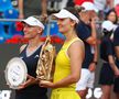 Irina Begu și Jil Teichmann cu trofeele de la UniCredit Iași Open FOTO Roxana Fleșeru