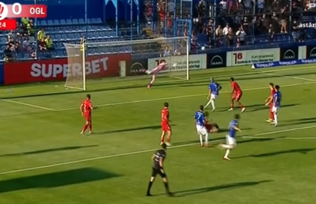 Dubla lui Răzvan Tănasă în Farul - Oțelul! Ianis Hagi a aplaudat la „oficială”