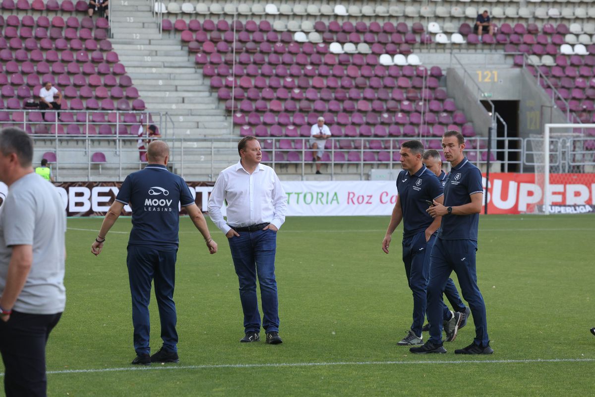 Imagini de pe gazon înainte de Rapid - CFR Cluj/ foto: Ionuț Iordache (GSP)