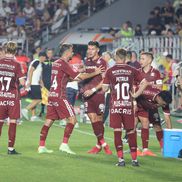 Tobias Christensen și Alex Dobre au intrat în conflict în meciul dintre Rapid și CFR Cluj. Foto: Ionuț Iordache GSP