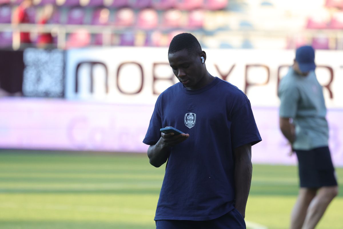 Imagini de pe gazon înainte de Rapid - CFR Cluj/ foto: Ionuț Iordache (GSP)