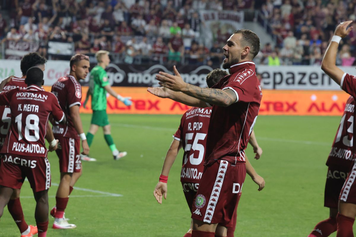 Imagini de meci de la Rapid - CFR Cluj