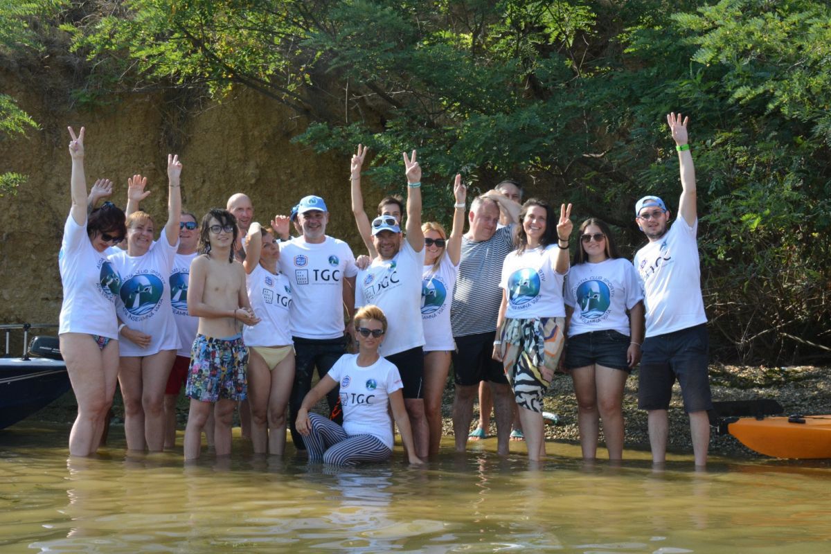 Mihai Badea a încheiat cu succes provocarea „Danube115” » A înotat pe Dunăre 32 de ore, fără oprire!