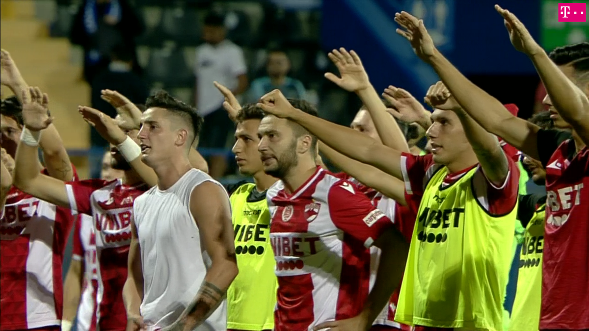 Farul - Dinamo 3-0. Dinamoviștii au fost chemați la galerie, după meci » Ce a urmat
