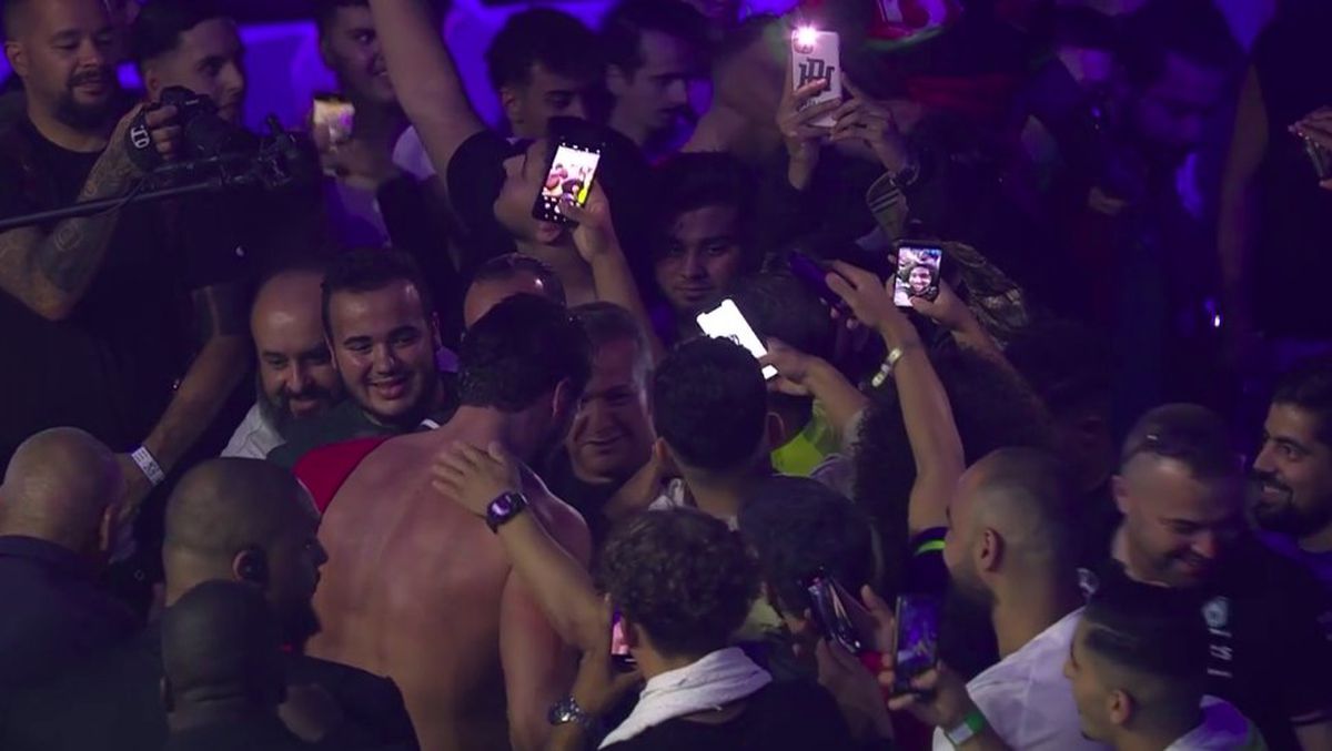 Sadic! Benny Adegbuyi, făcut KO de Jamal Ben Saddik, în main event-ul galei Glory Kickboxing 81