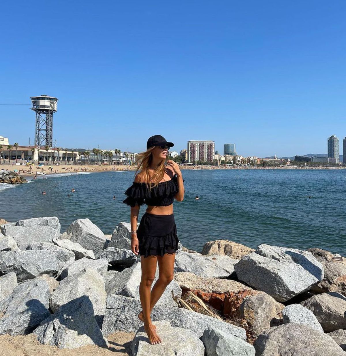 Bijuteria lui Dan Petrescu! Soția antrenorului arată impecabil la 44 de ani